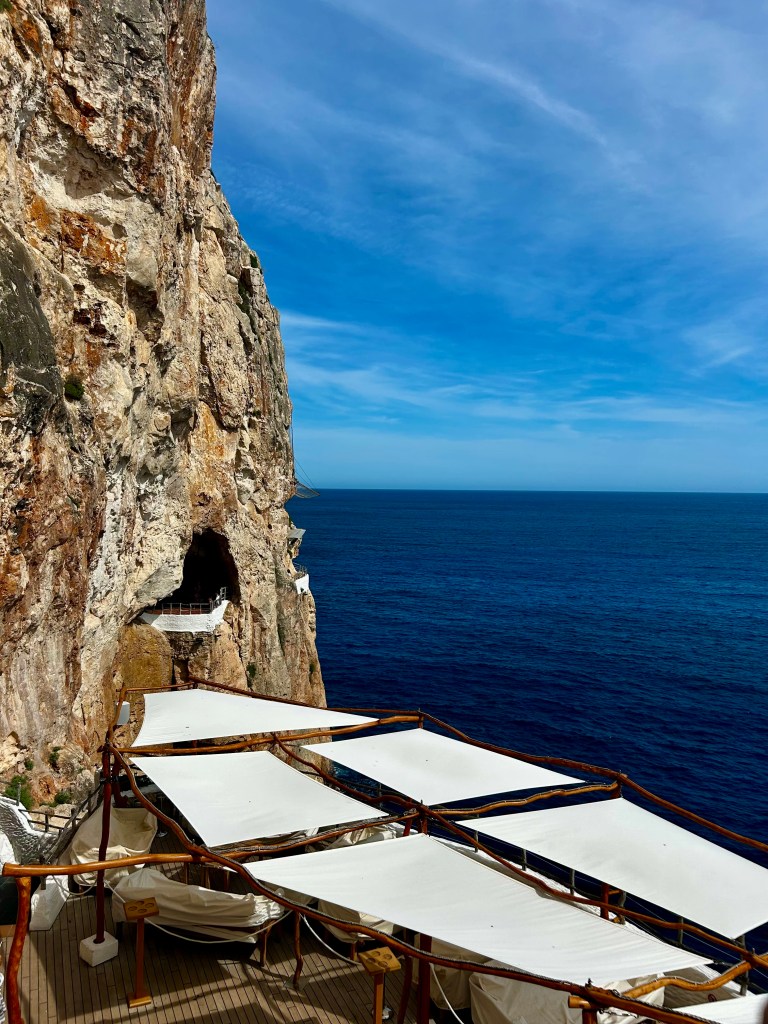 cova de en xoroi menorca